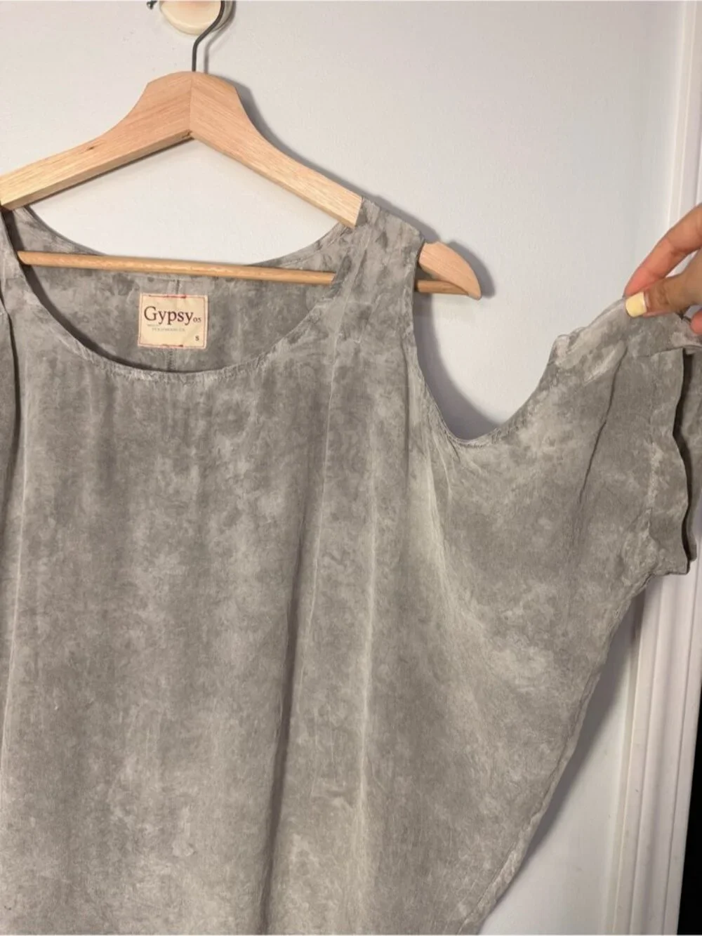 Gypsy 05 Silk Made In US Washed Gray Cold-Shoulder Mini Dress Size S - Picture 6 of 8